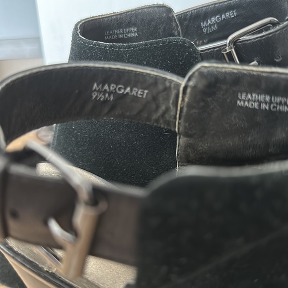 Tahari Margaret Open Toe Block Heel - Picture 5 of 8